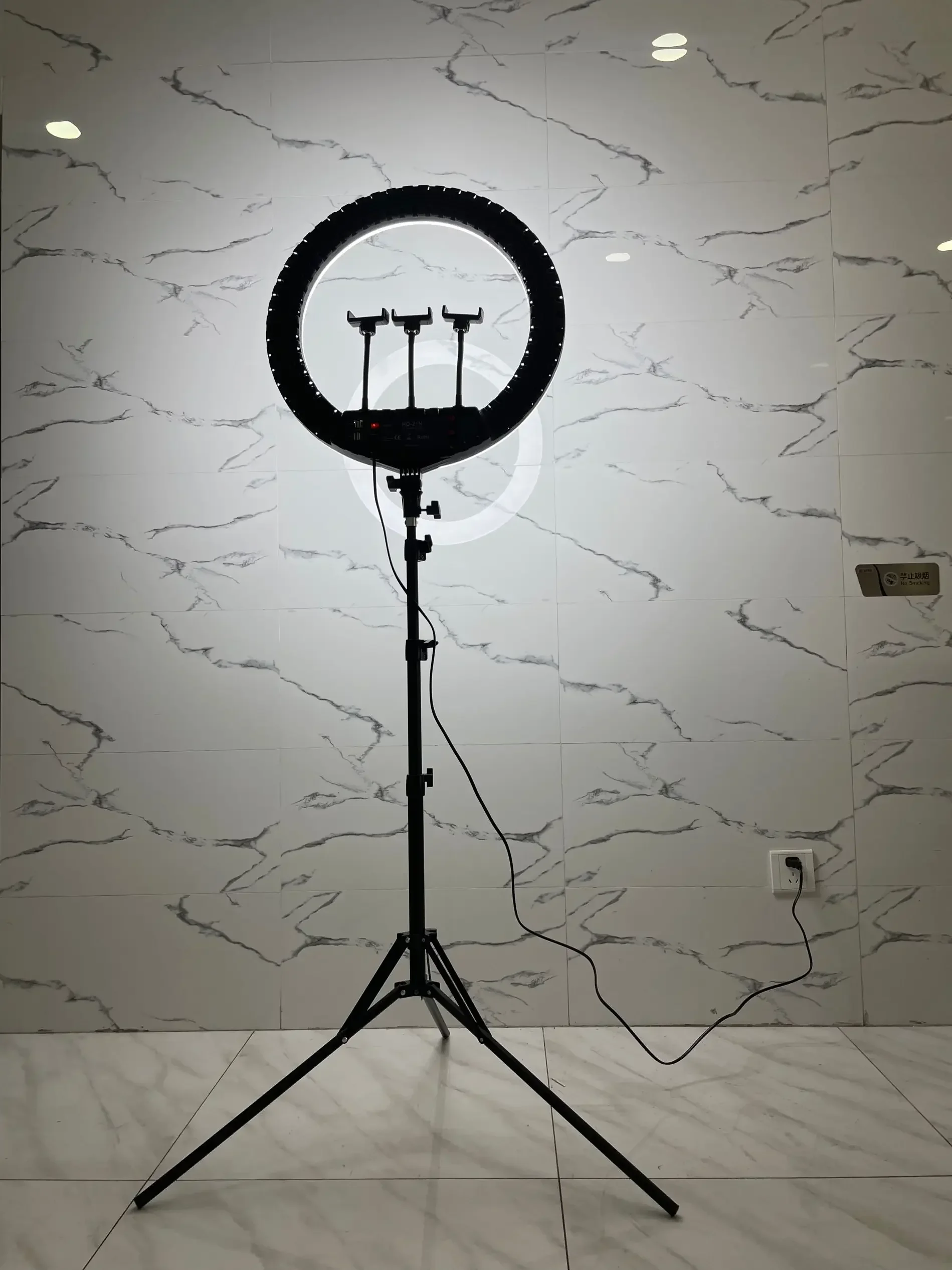 HQ-21n 21インチLEDリングライト撮影ランプセット、 - Photography Lighting Led のレビューと価格